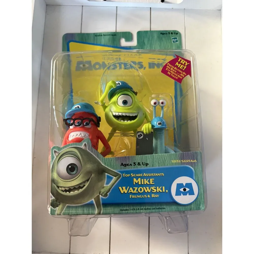 2001 Monster's Inc Figures in original packaging set of 2